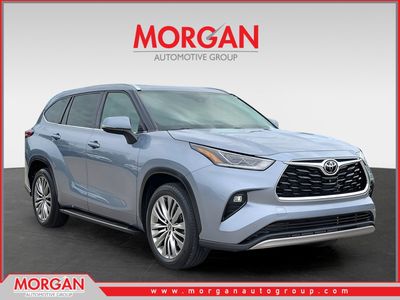 2022 Toyota Highlander - Photo 1