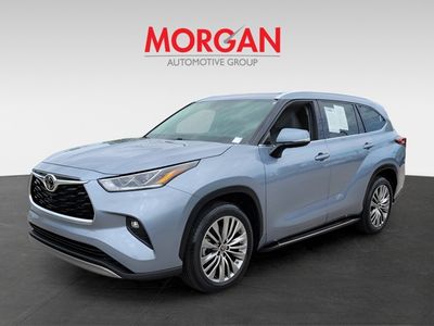 2022 Toyota Highlander - Photo 3
