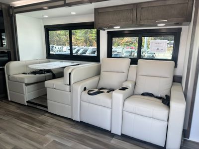 2026 Jayco Precept - Photo 13