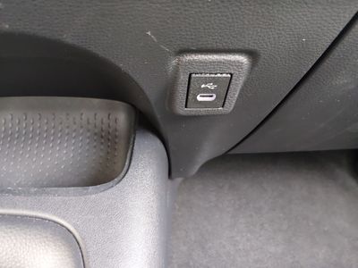 2024 Toyota Corolla — photo 17 view