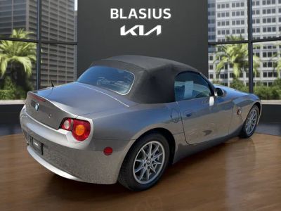 2004 BMW Z4 — detail view