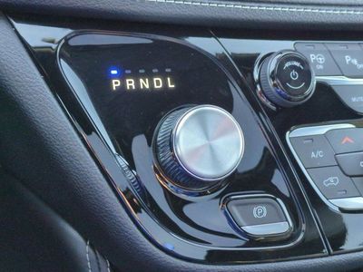 2023 Chrysler Pacifica — photo 15 view