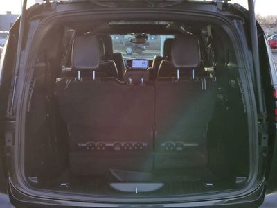 2023 Chrysler Pacifica — photo 18 view