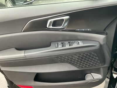 2026 Kia Carnival Hybrid - Photo 11