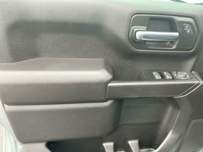 2023 Chevrolet Silverado 1500 — photo 15 view