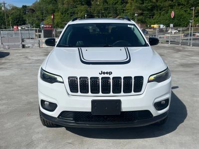 2022 Jeep Cherokee — detail view