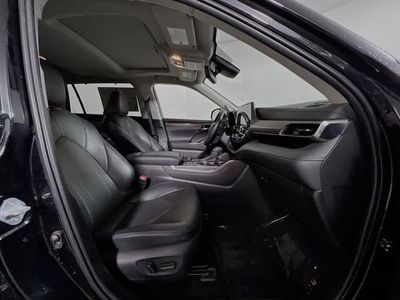 2023 Toyota Highlander - Photo 28