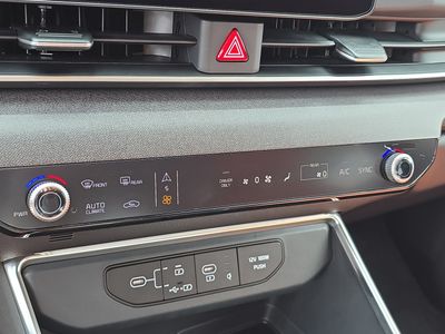 2026 Kia Carnival Hybrid — photo 28 view