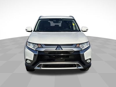 2020 Mitsubishi Outlander - Photo 2