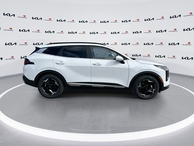 2026 Kia Sportage — photo 9 view