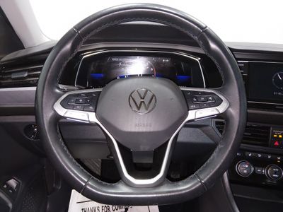 2024 Volkswagen Jetta — photo 12 view