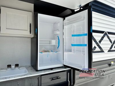 2025 Dutchmen Aspen Trail LE - Photo 9