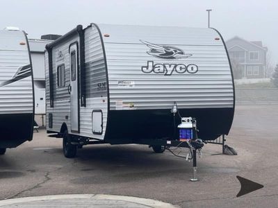 2026 Jayco Jay Flight SLX — front three-quarter view