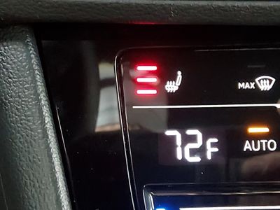 2025 Volkswagen Jetta - Photo 18