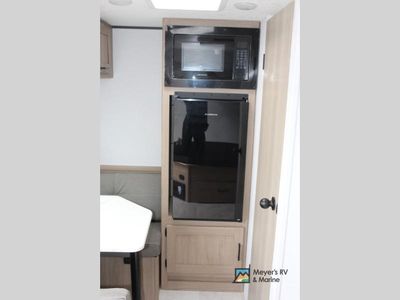 2026 Dutchmen RV Aspen Trail Mini — photo 15 view