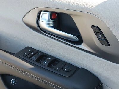 2024 Chrysler Pacifica — photo 20 view