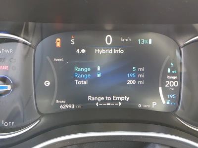 2024 Chrysler Pacifica — photo 14 view