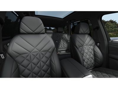 2026 BMW X5 M60i - Photo 11