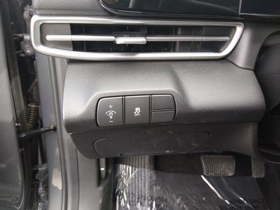 2024 Hyundai Elantra — photo 13 view