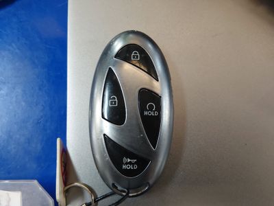 2024 Hyundai Elantra — photo 15 view