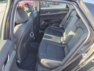 2025 Kia K5 - Photo 5