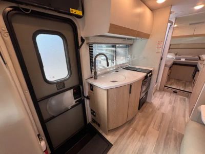 2027 Thor Motor Coach DELANO - Photo 6