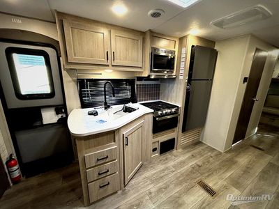 2026 Coachmen Catalina Legacy Edition - Photo 9