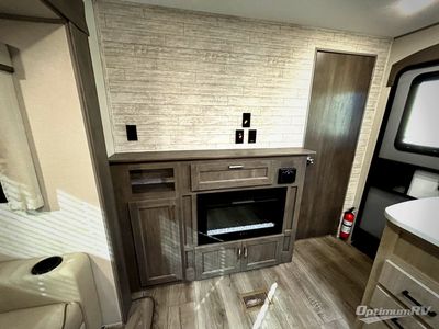 2026 Coachmen Catalina Legacy Edition - Photo 8