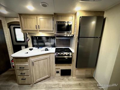 2026 Coachmen Catalina Legacy Edition - Photo 6