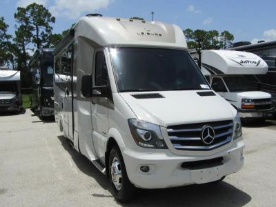 2018 Leisure Travel Vans UNITY - Photo 1