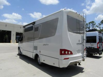 2018 Leisure Travel Vans UNITY - Photo 23