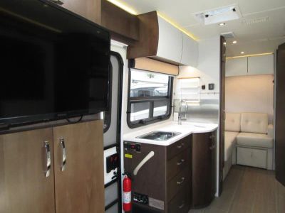 2018 Leisure Travel Vans UNITY - Photo 5