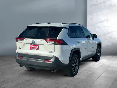2022 Toyota RAV4 - Photo 6