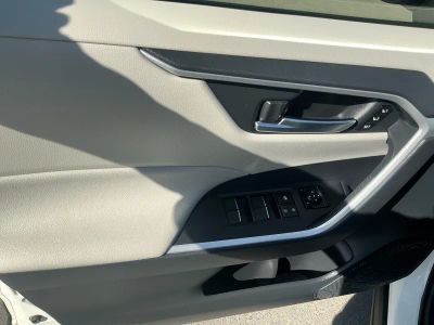 2022 Toyota RAV4 - Photo 15