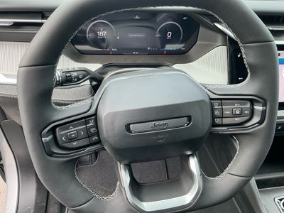 2026 Jeep Cherokee - Photo 14
