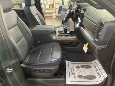 2026 Chevrolet Silverado 1500 — photo 15 view