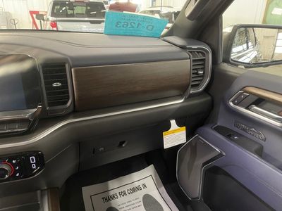 2026 Chevrolet Silverado 1500 — photo 12 view