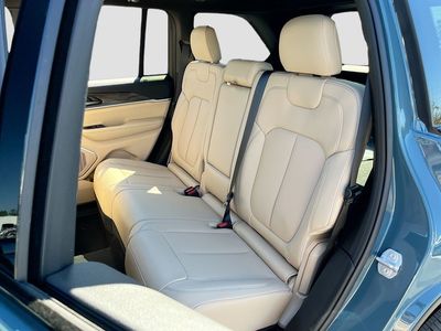 2026 Jeep Grand Cherokee - Photo 22