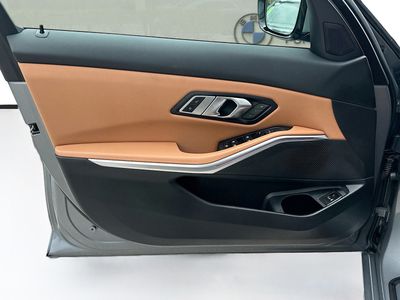 2023 BMW 3 Series - Photo 20