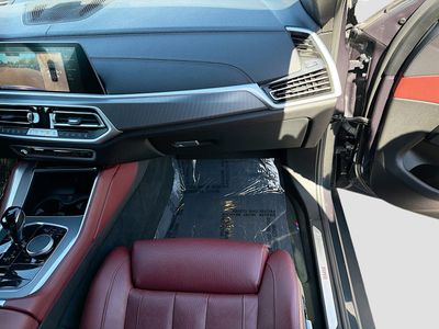 2022 BMW X6 — photo 17 view