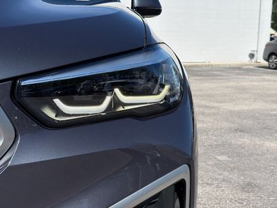 2022 BMW X6 — photo 9 view