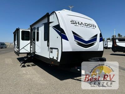 2025 Cruiser Shadow Cruiser — front three-quarter view