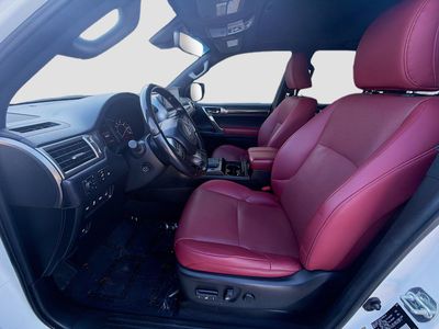 2023 Lexus GX — photo 18 view