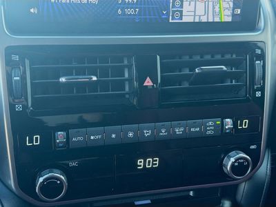 2023 Lexus GX — photo 13 view