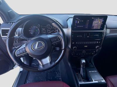 2023 Lexus GX — photo 8 view
