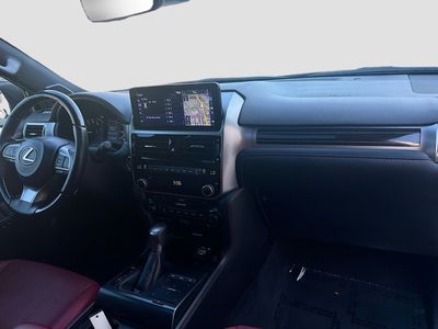2023 Lexus GX — photo 33 view