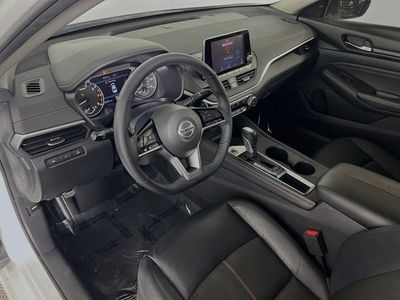 2020 Nissan Altima — photo 11 view