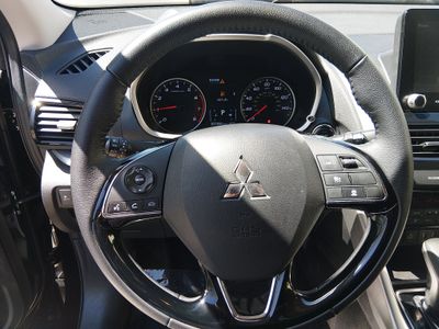 2025 Mitsubishi Eclipse Cross — photo 12 view