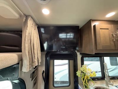 2022 Dynamax RV Isata 3 — photo 31 view
