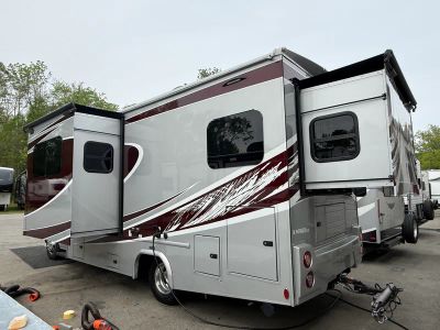2022 Dynamax RV Isata 3 — photo 34 view